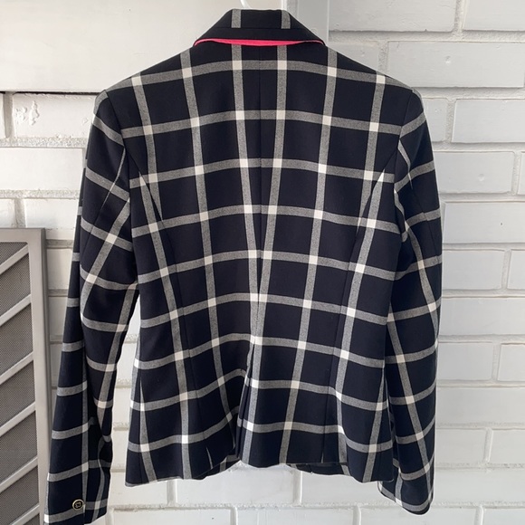 Fun Black and White Plaid Blazer - Picture 4 of 9